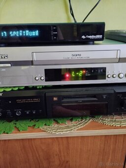 Video rekordér JVC HRJ 680 - 2