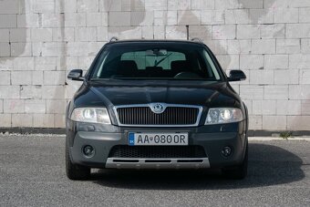 Škoda Octavia Combi 2.0 TDI 4x4 Scout - 2