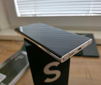 Samsung S22 Ultra 12/512gb TOP STAV - 2