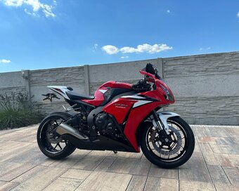 Honda CBR1000RR 2012 Anniversary Edition - 2