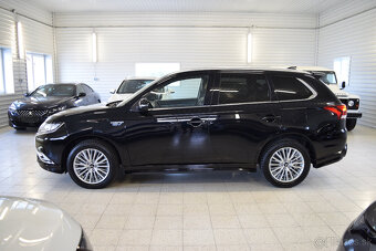 Mitsubishi Outlander 2.4 PHEV Plug-in hyb MAX.VÝBAVA 4x4-DPH - 2