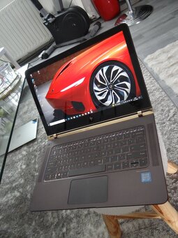 13.3" Hp spectre/ Core I5/ 8GB RAM/ 256GB SSD/ Intel 520Gra - 2