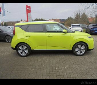 Kia e-Soul 11/2021 150kw 64kwh Spirit - 2