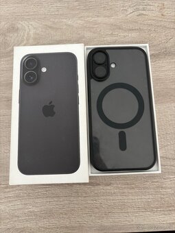 Apple Iphone 16 - 2