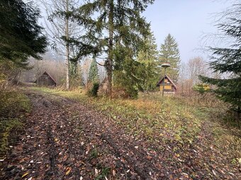 Stavebný pozemok s troma chatami – Dierová, Kráľovany - 2