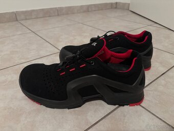 Pracovne topanky UVEX cisto nove - 2