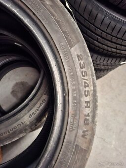 Continental 235/45R18 94W - 2