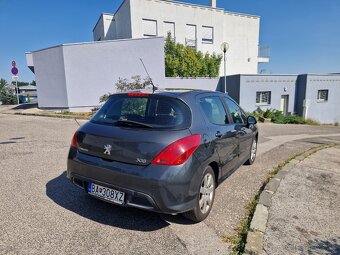 Peugeot 308 hatchback benzín 1,6 rok 2010 - 2