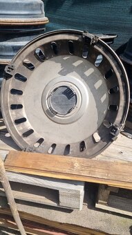 Predam puklicu na autobus,kamion RENAULT - 2