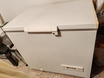 Truhlicový mraziak Whirpool - 2