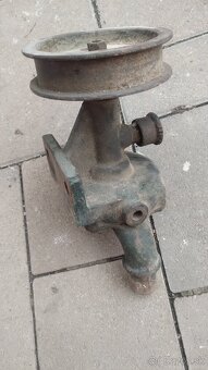 Slávia vodná pumpa - 2