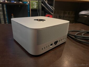 Mac studio M4 max a studio display + satechi usb c hub - 2