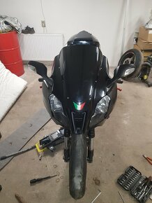 Predam aprilia rsv 1000r - 2