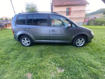 Touran 1.9TDI 7 Miestne - 2