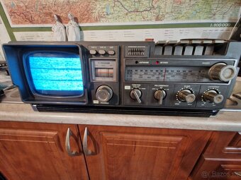Predam stare radio. - 2