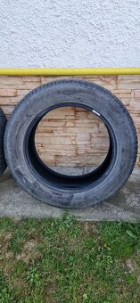 215/60 R17 - 2