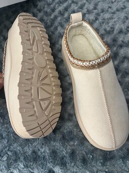PAPUCE SNEHULE NA STYL UGG NOVE 39 - 2