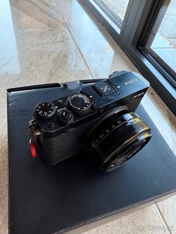 Fujifilm X-E4 - 2