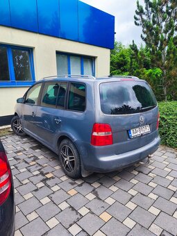 Volkswagen Touran 2.0 TDi - 2