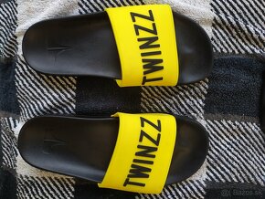 Šľapky TWINZZ - 2