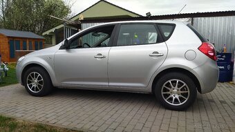Kia ceed 1,6 benzín výkon 93kw r.v.2008 - 2