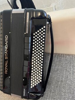 Royalstandard omega - 2