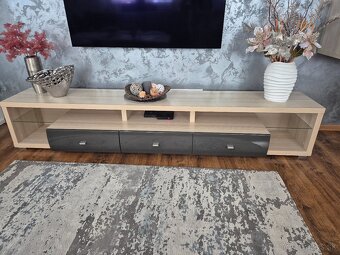 Nábytok do obývačky z Decodomu - 2