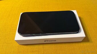 iPhone 15 Pro 128 GB modrý - 2