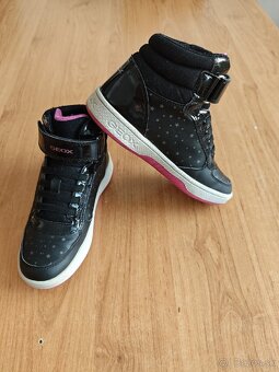 Geox respira č.33 - 2