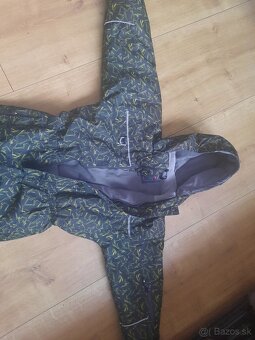 Overal 116-122 je vacsi - 2