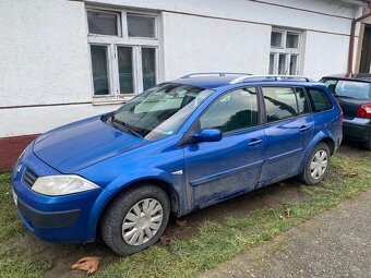 Renault - 2