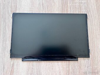 Predám obrazovku do notebooku 11,6"LED SLIM display - 2