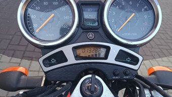 YAMAHA YBR250 - 2