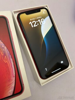 iPhone XR 64GB Red - 100% batéria - 2