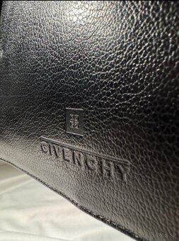 Givenchy originál - 2