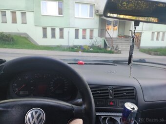 Golf 4 - 2