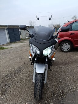 Predam hondu CBF 600S - 2