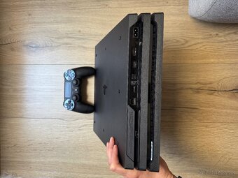 Ps4 pro - 2
