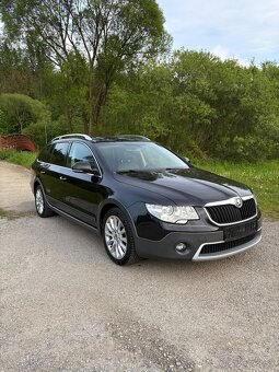 SKODA SUPERB 2 4X4 COMBI OUTDOOR 153.000KM - 2