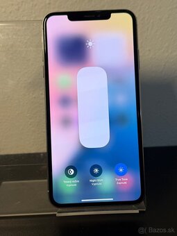 Predám Apple iPhone XS MAX 256GB Silver Stav nového telefónu - 2
