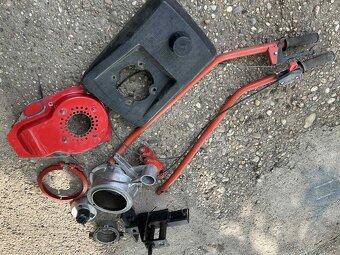 Predám diely na malotraktor Vari - 2