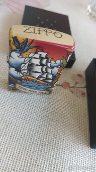 Zippo zapalovac - 2