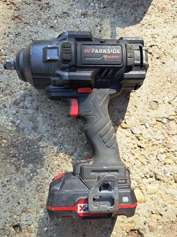 Parkside razovy uťahovak - 2