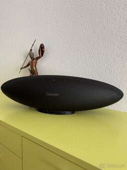 Bowers & Wilkins Zeppelin - 2