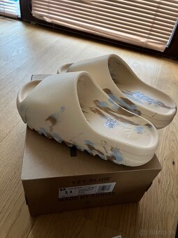 Slide Custom 3 - 2