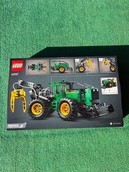 Lego Technic 42157 John Deere 948L-II Skidder - 2