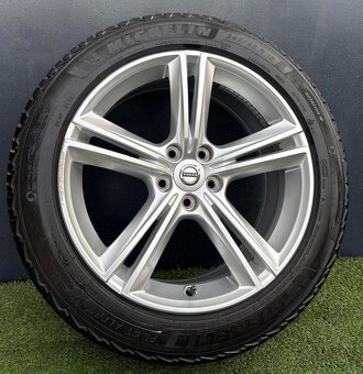 Originální zimní sada Volvo V90 / S90 245/45R18 - 2