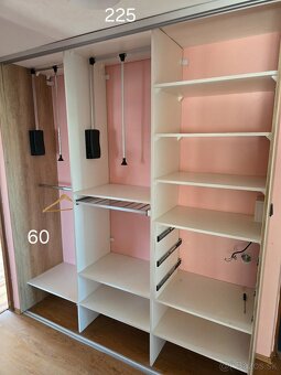 Vstavaná skriňa - 2