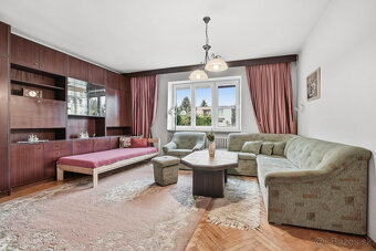 Na predaj 4 izbový rodinný dom v centre obce Tomášov - 2