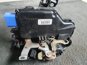 Zámok dverí 7 pin, 9 pin, VW Touareg 7l - 2